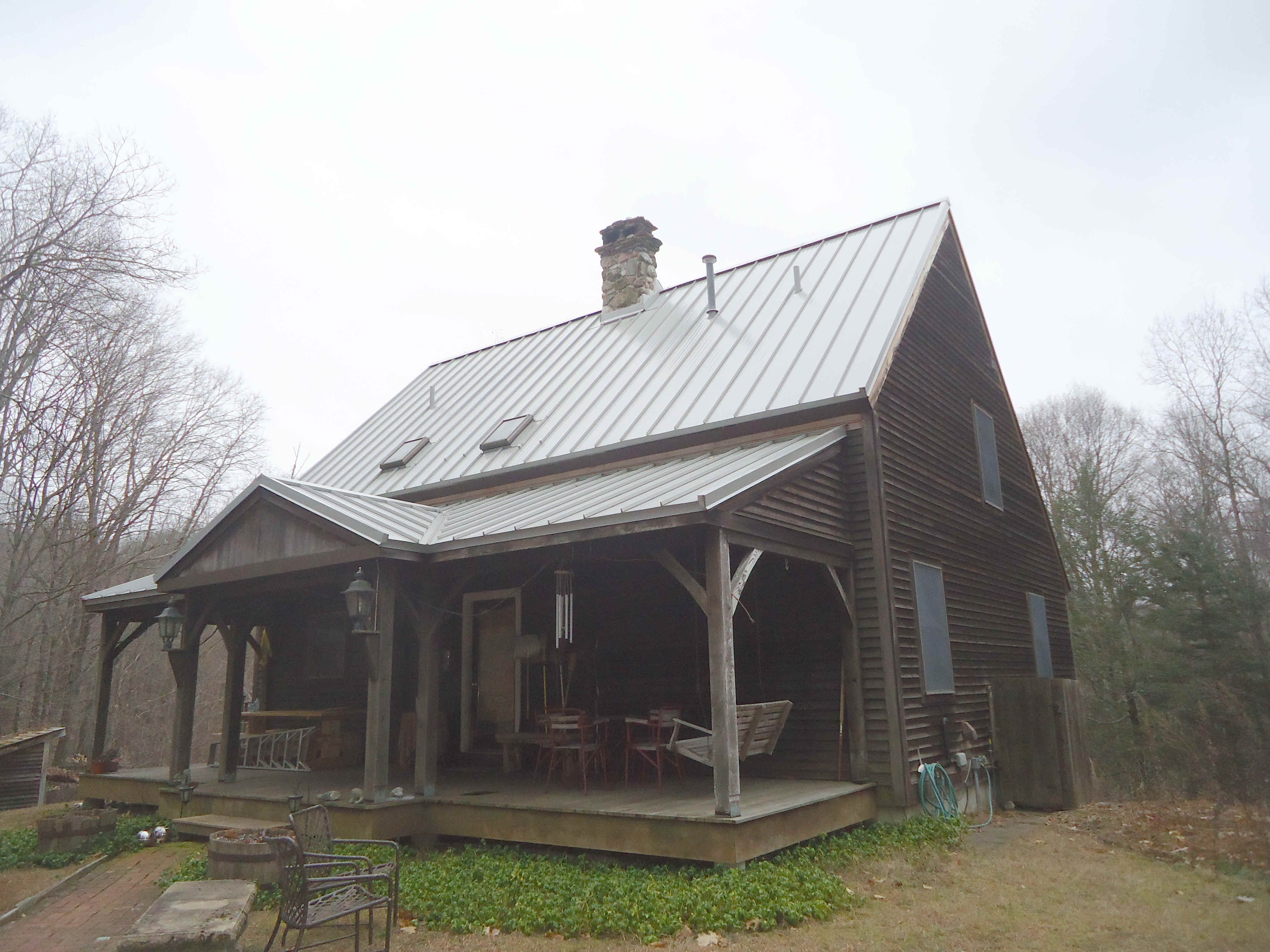 Building photograph for 74 TAPPEN RD
